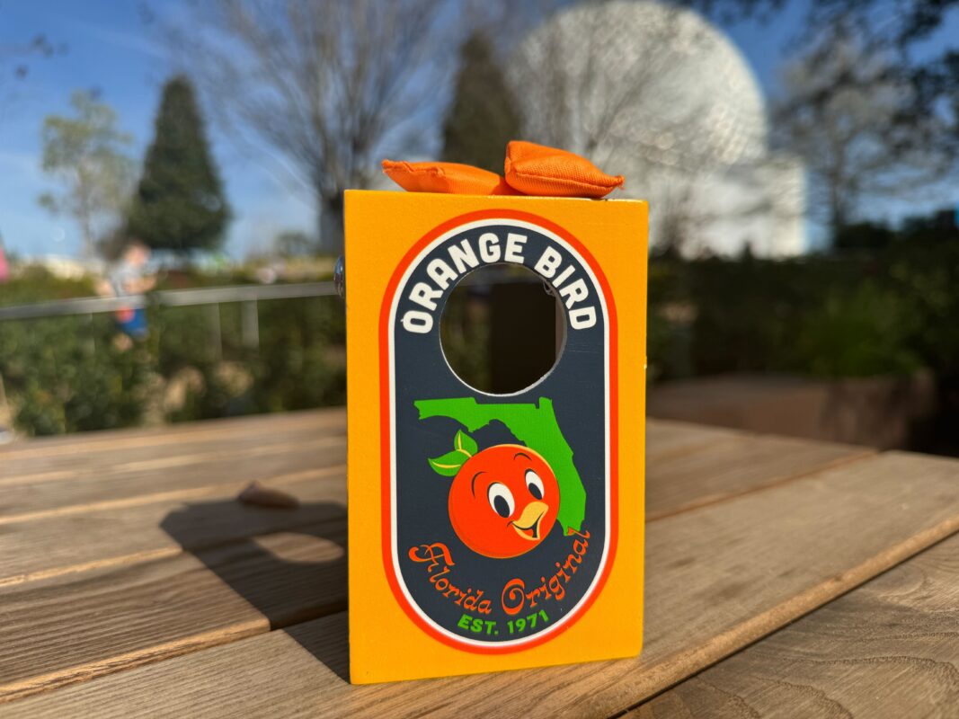 Orange Bird mini cornhole